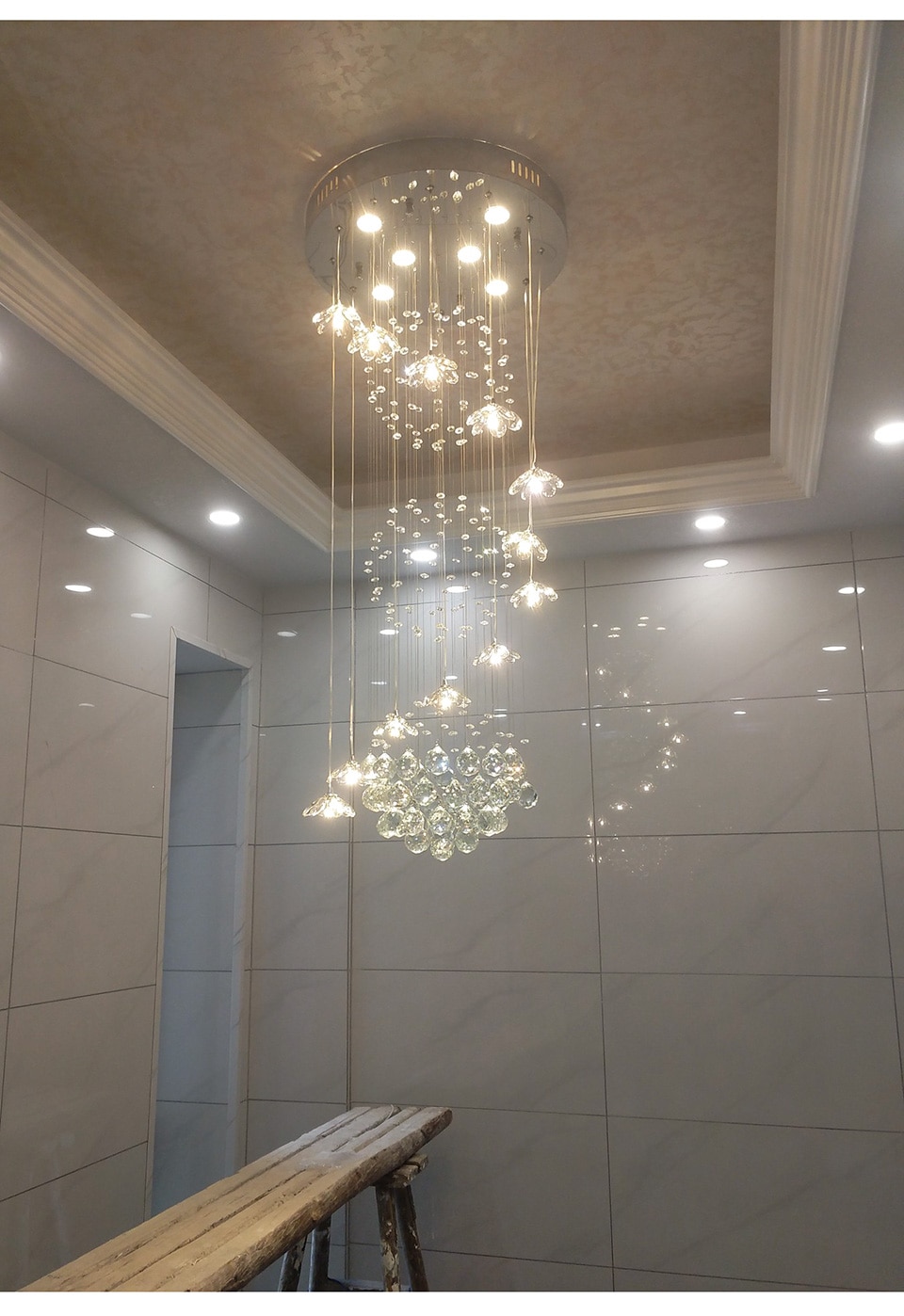 Modern chandelier duplex building stairwell lamp villa loft lamp simple and creative Nordic Spin long crystal chandelier lustre