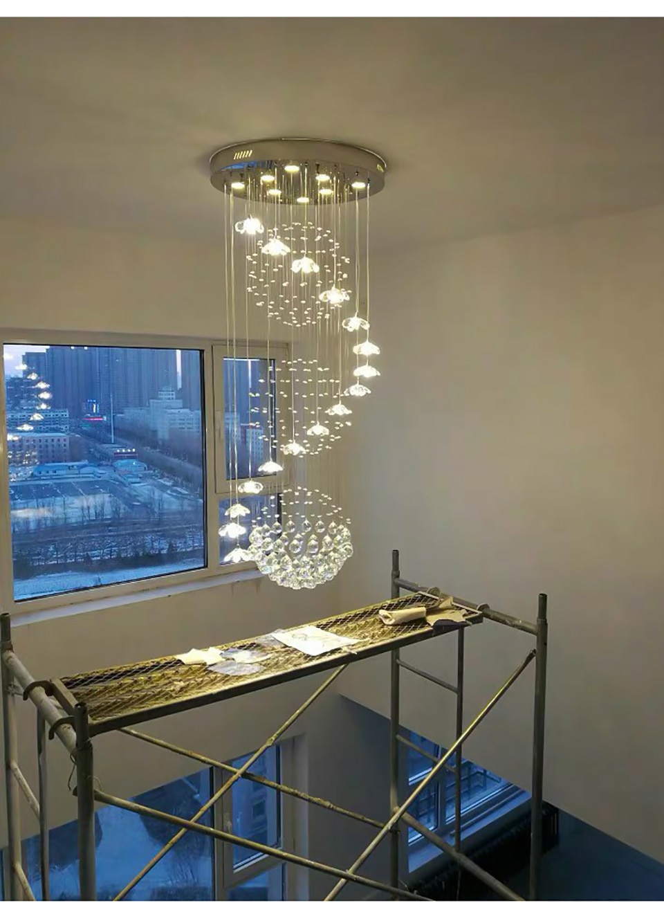 Modern chandelier duplex building stairwell lamp villa loft lamp simple and creative Nordic Spin long crystal chandelier lustre