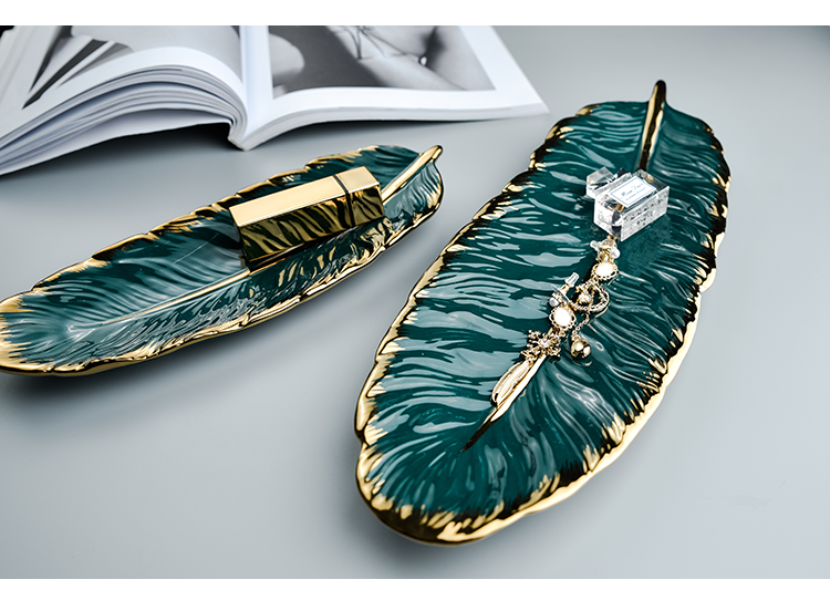 Luxury Ceramic Platter with Glod Rim Green Leaf Glod Feather