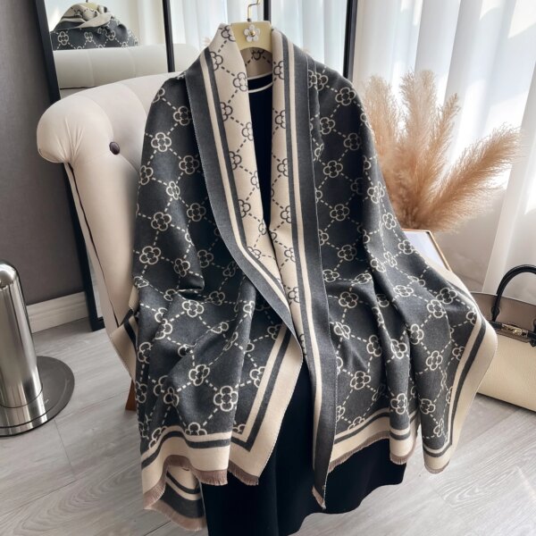 Elegant Fashion Scarf