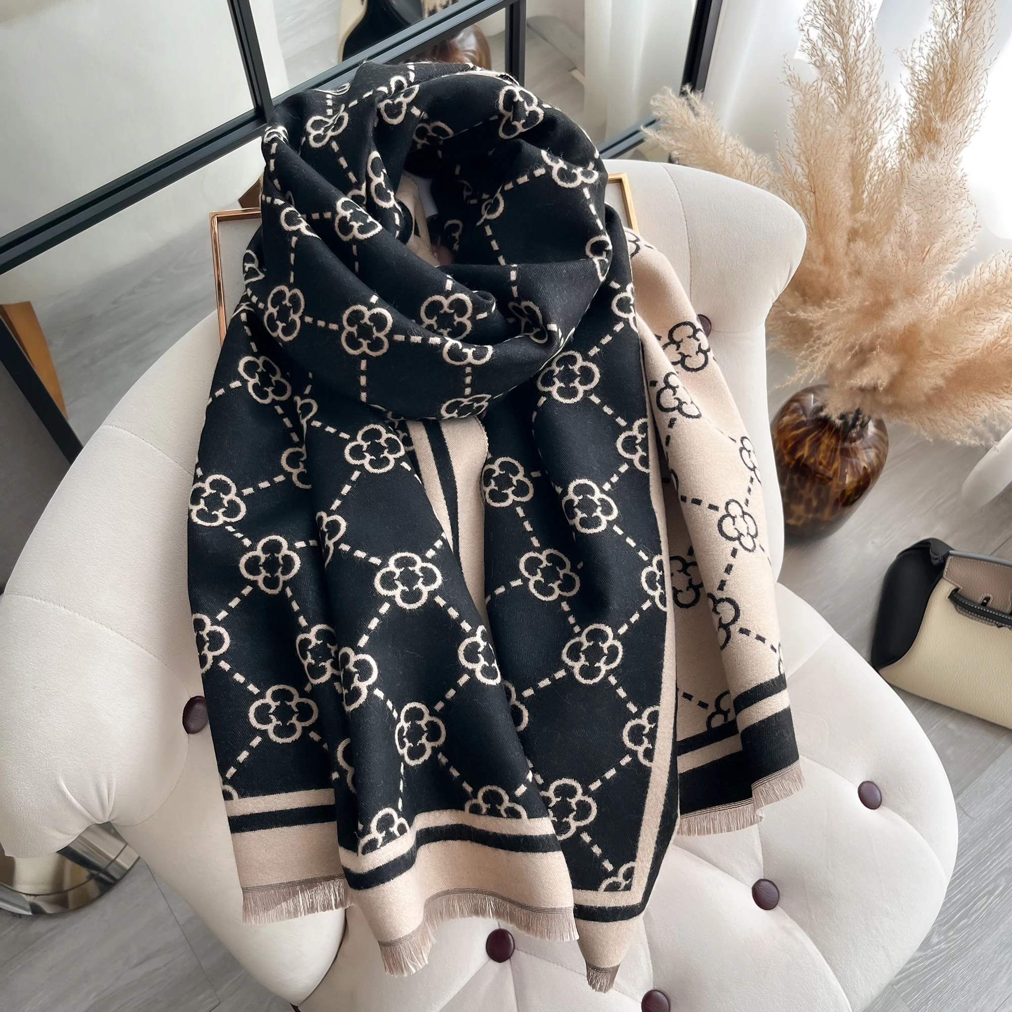 Elegant Fashion Scarf